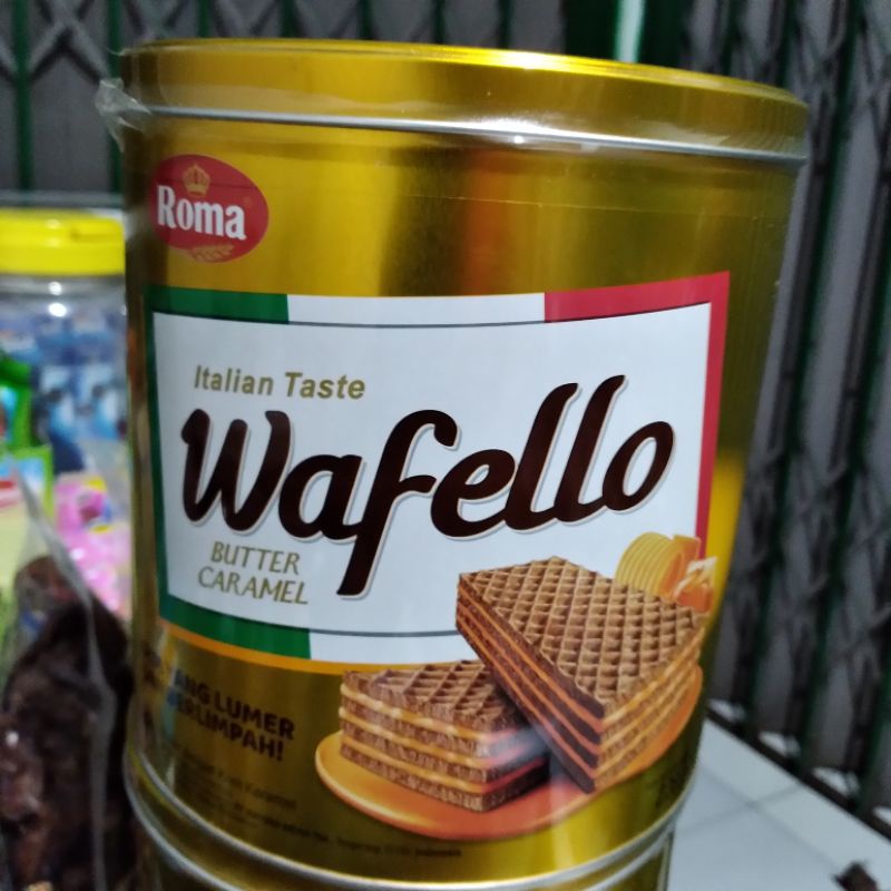 

aahendry. wafello kaleng caramel dan cokelat 228gr