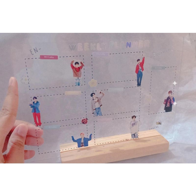 

Weekly planner akrilik Enhypen A5/ Weekly Planner Akrilik/Gift