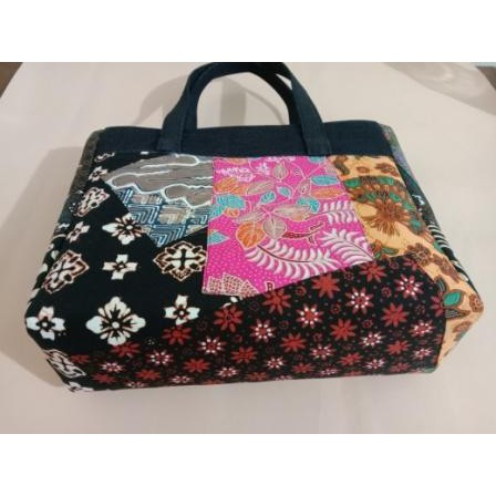 TAS WANITA BATIK BESAR DENGAN KOMBINASI KANVAS LEVIS