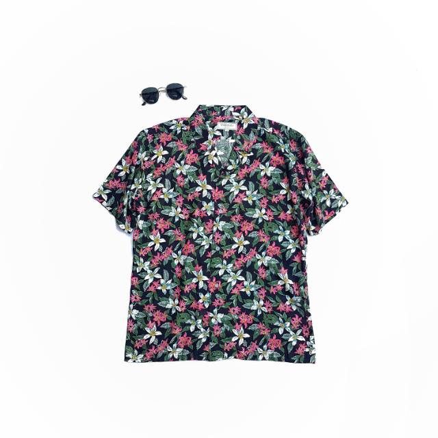 

Black White Pink Blue Tread (A4)