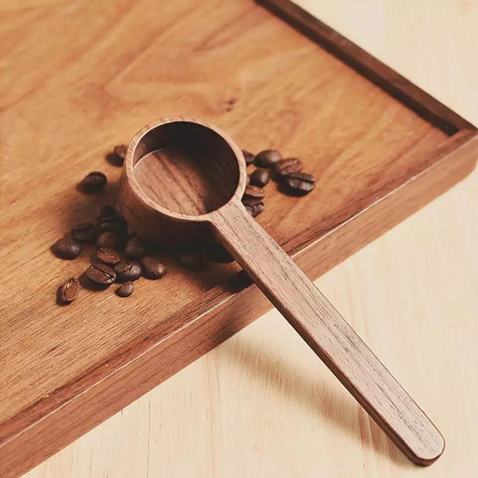 multifunction wooden coffee measuring spoon black walnut / sendok takar kayu serbaguna kopi gula bubuk susu