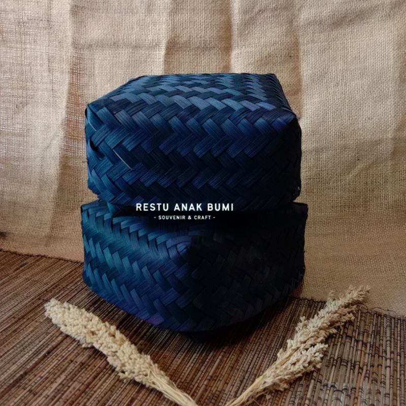 

(B012) Besek Bambu Warna 18cm|Wadah Nasi|Tempat Saji|Sokase Nasi|Genduri|Hantaran|Hampers|FoodBox