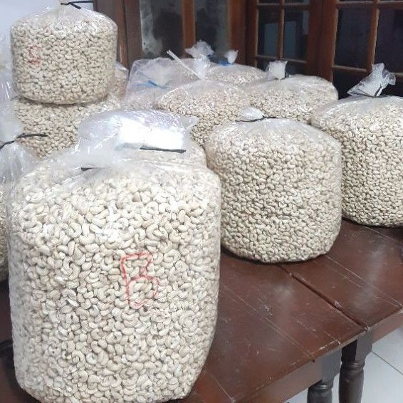 KACANG METE MEDE MENTAH FRESH WONOGIRI 1kg