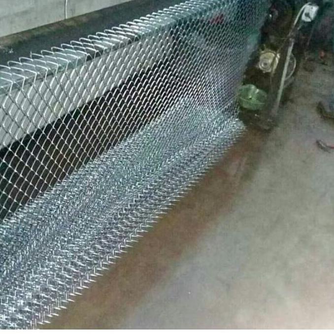 KAWAT PAGAR HARMONIKA GALVANIS  RAM WAJIK ANYAM UKURAN 1,6  mm/5 cm  PAGAR KANDANG,RUMAH,TAMAN .