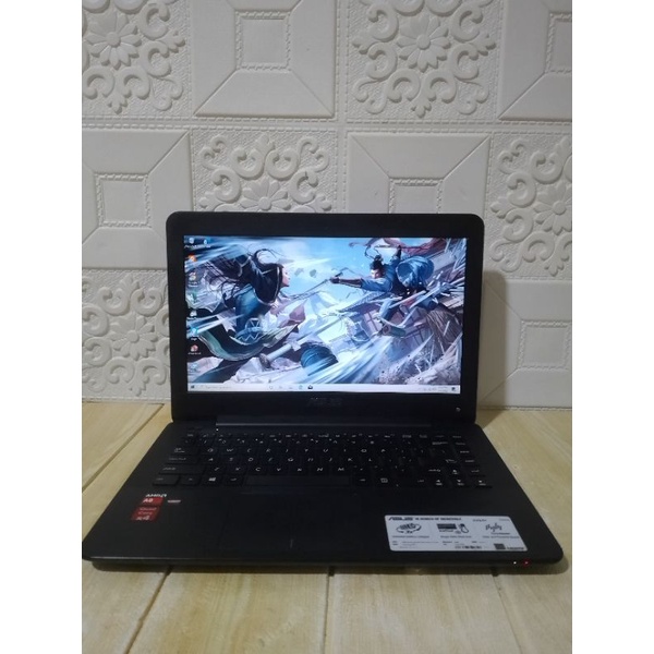 Laptop Asus x454y A8-7410 4gb/500gb AMD Radeon R5
