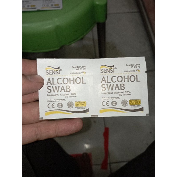 alkohol swabs Sensi/Lembar isi 2pcs