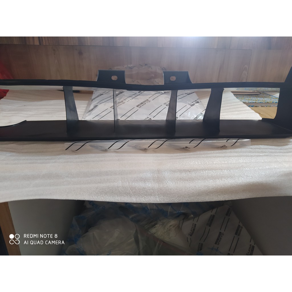 Grille inlet deflector radiator Avanza 2016-2017 Original Bagian Bawah