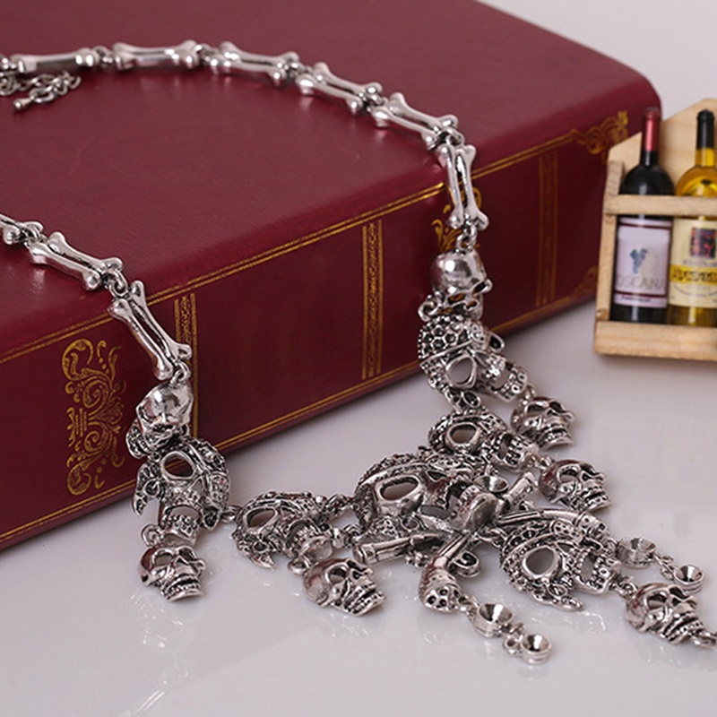Kalung Liontin Tengkorak Bahan Metal Gaya Retro Punk Untuk Pria Dan Wanita