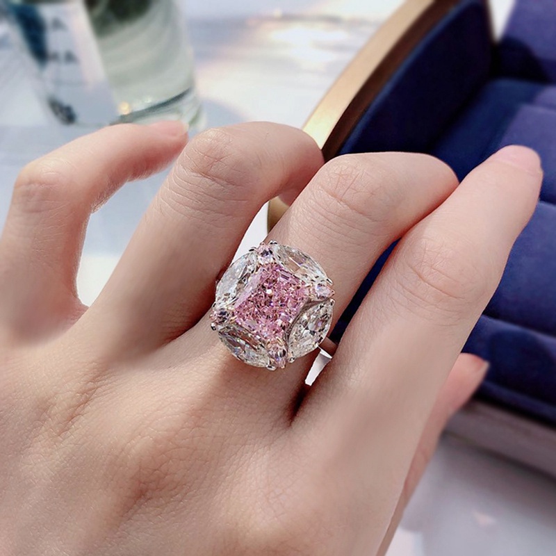 Cincin Wanita Bentuk Geometri Hias Cubic Zirconia AAA Untuk Pernikahan / Pertunangan