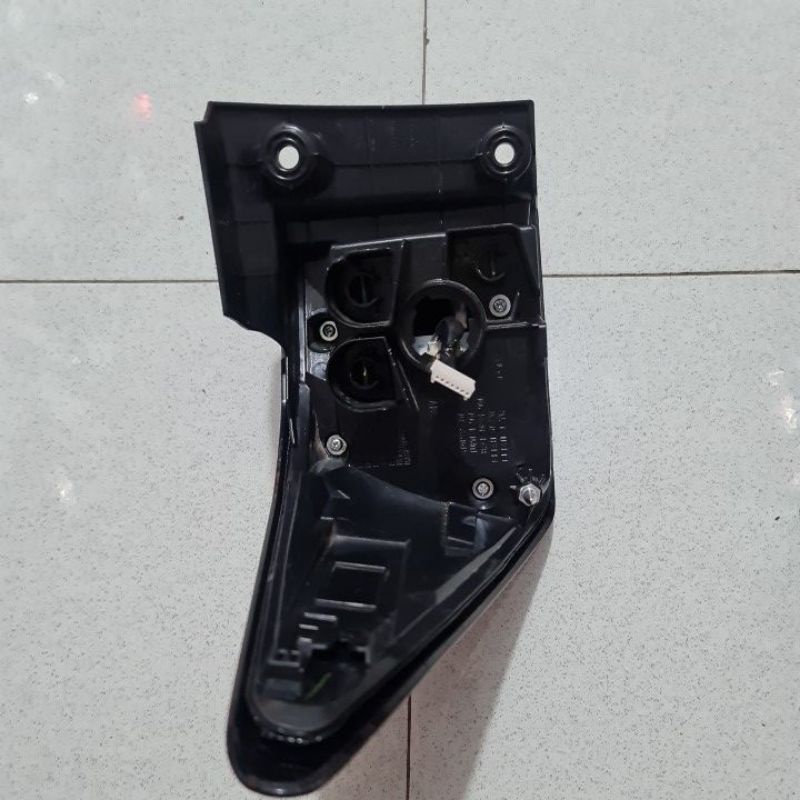 STOPLAMP LAMPU BELAKANG AVANZA XENIA 2022 KANAN ATAU KIRI