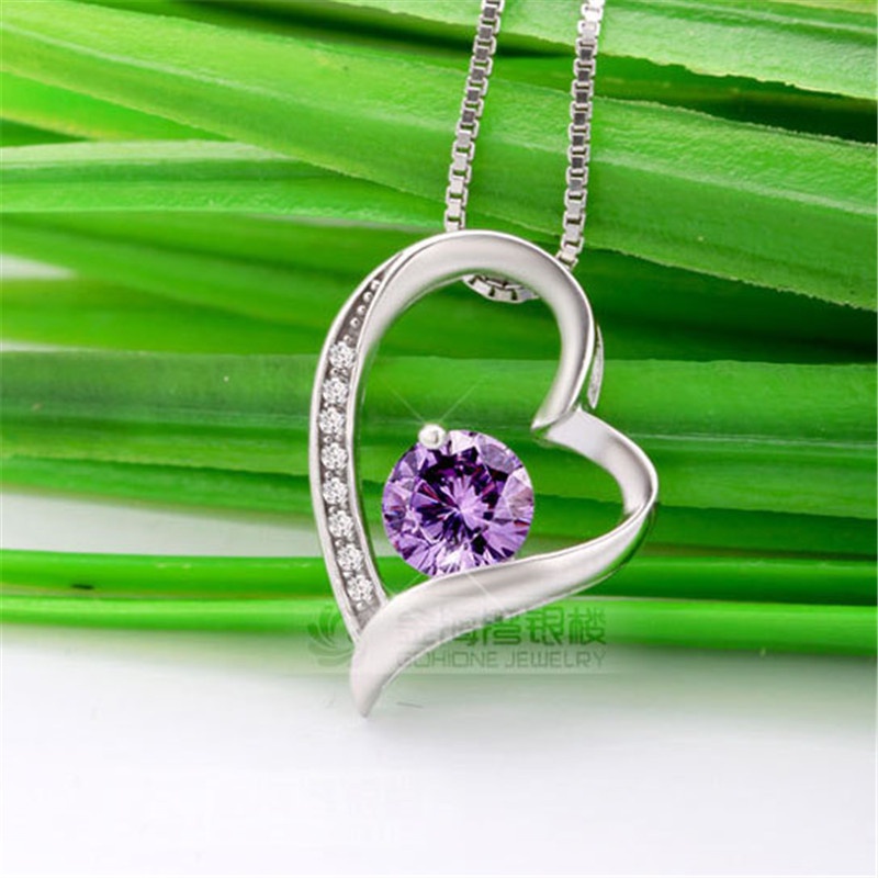 [Ready Stock]Fashion Simple Silver-Plated Necklace with Diamond Heart-Shaped Pendant