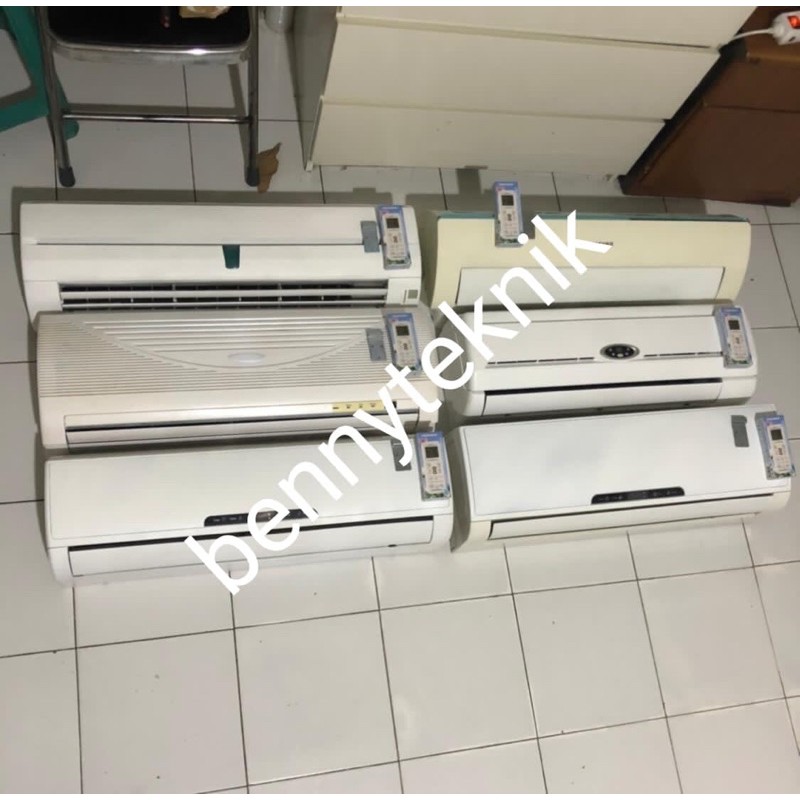 Kipas angin model ac 2,5 PK Remot