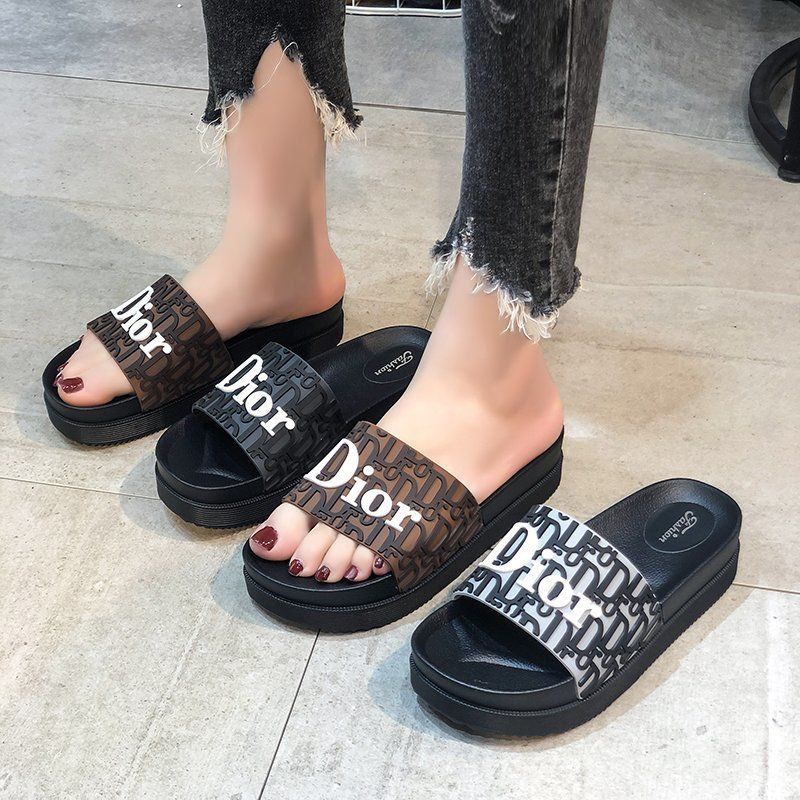 0119 D10r 3D Logo Rubber Sandal, Bahan Rubber