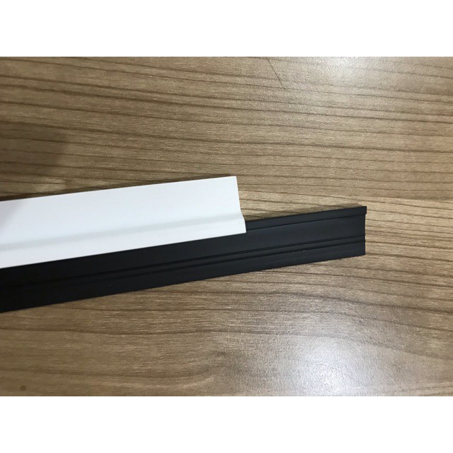 Door Seal Karet Penutup Celah Pintu Door Rubber Seal White