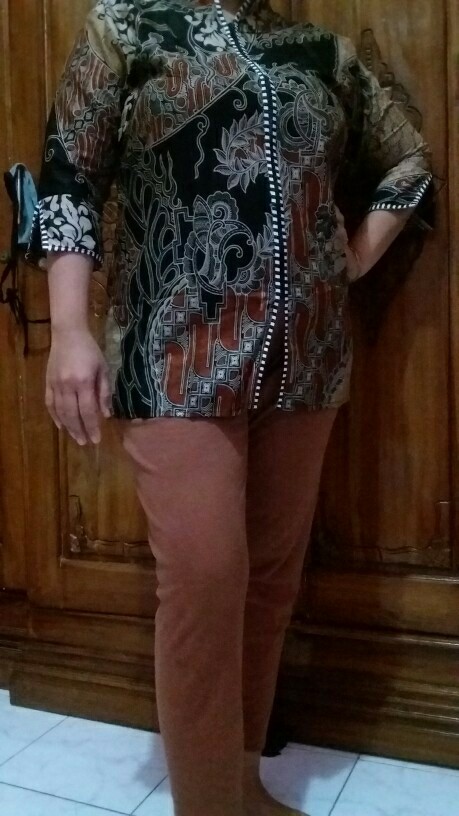 Maura Couple - Sania Ruffle Batik Couple Ori Ndoro Jowi Garansi Termurah Shopee - Batik Modern Solo