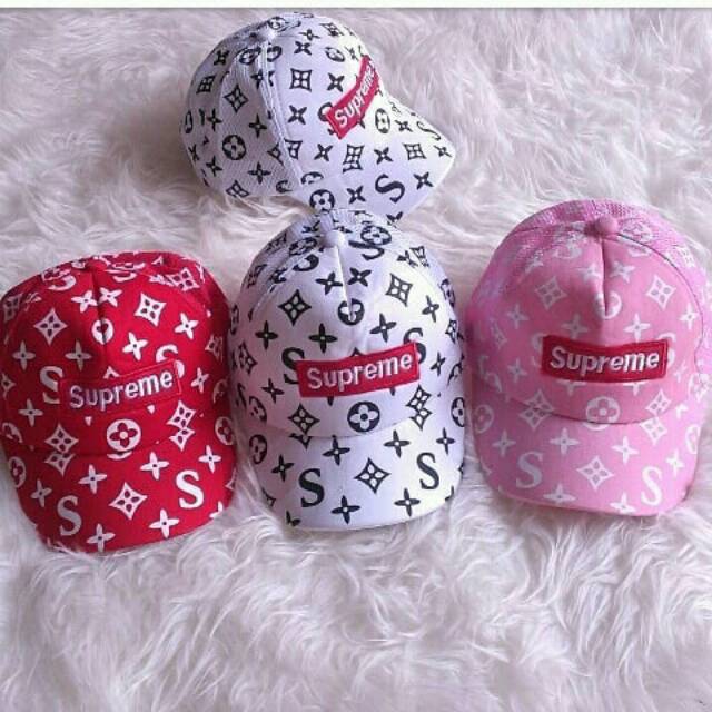 Topi anak supreme warna hitam putih merah cowok cewek keren terbaru terlaris kekinian