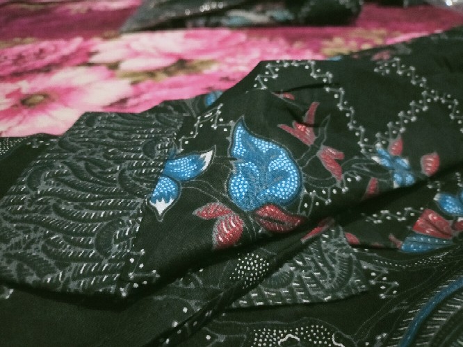Batik Couple Gamis Batik Maura Sania Ruffle Ori Ndoro Jowi Dnt Size M L Xl Xxl All Size