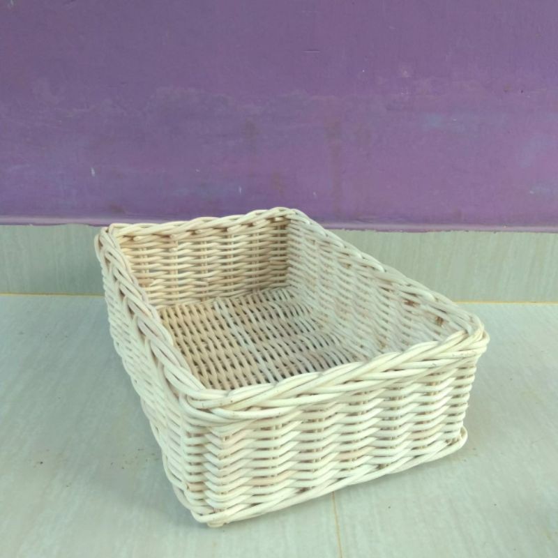 Keranjang rotan persegi panjang kotak hantaran parcel sovenir murah wadah bawang tempat make up 30x21x9,5 cm