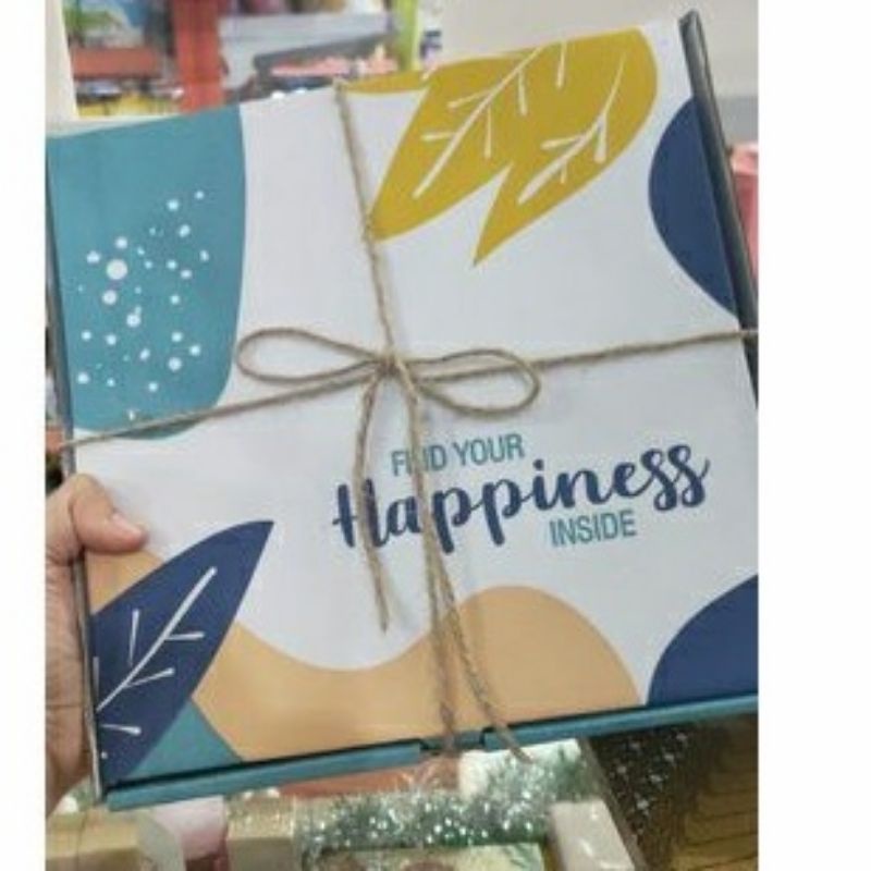 

BOX HAMPERS / KARDUS HAMPERS