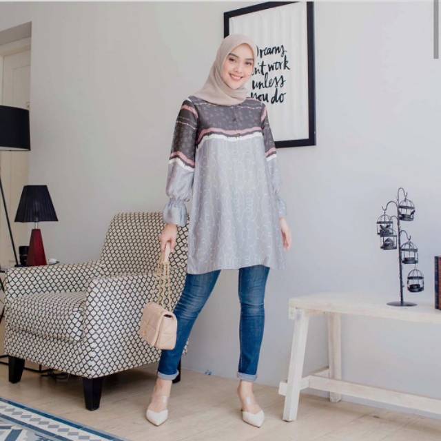 Negri Blouse by Vanilla Hijab