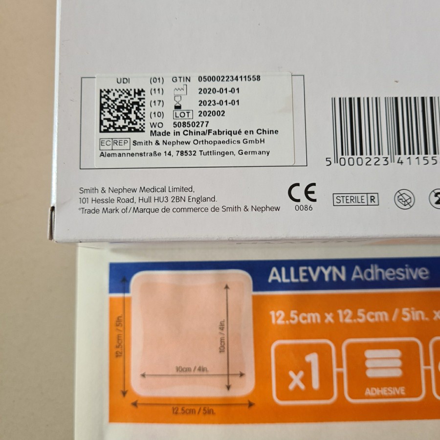 ALLEVYN ADHESIVE 12.5cmx12.5cm / Perban Luka Decubitus