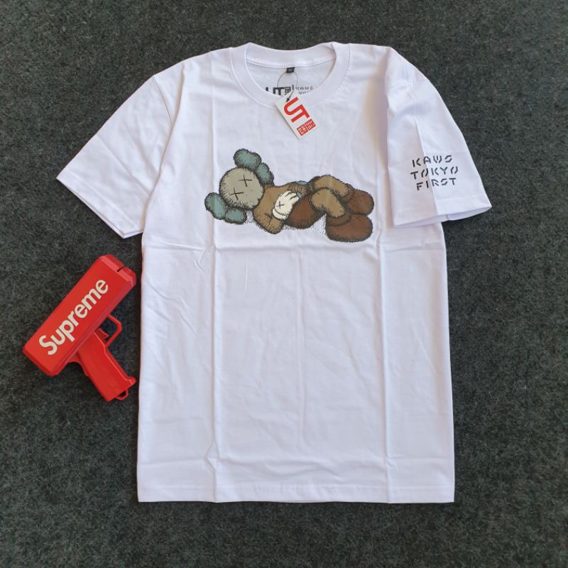 UNIQLO | KAOS UNIQLO X KAWS TOKYO - TSHIRT ORIGINAL MIRROR