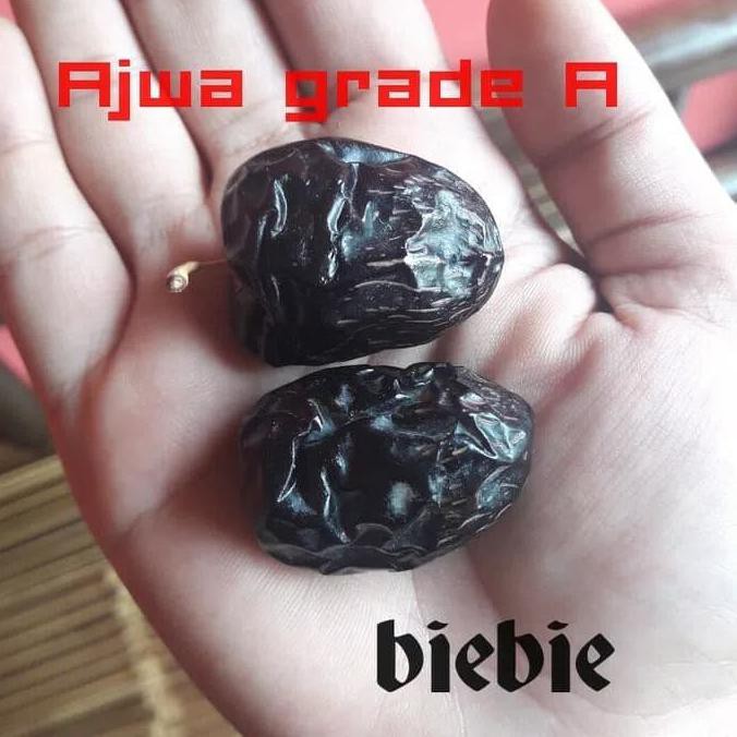 

Kurma Ajwa Madinah Grade A ( 500Gr) Mudikulo.Com1