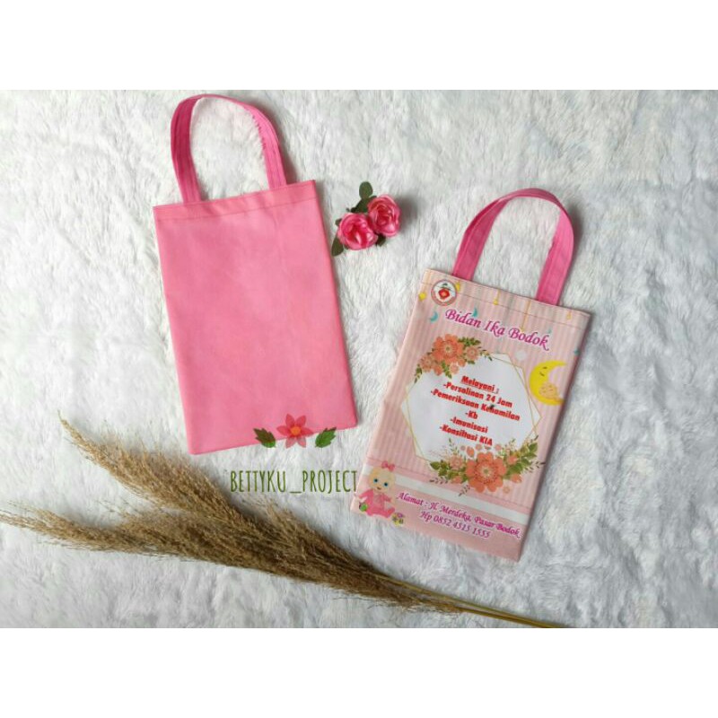 

TAS IBU HAMIL, TAS BIDAN, TAS SOUVENIR BIDAN, TAS BUKU KIA, TAS PARTUS, TAS SOUVENIR, TAS MURAH