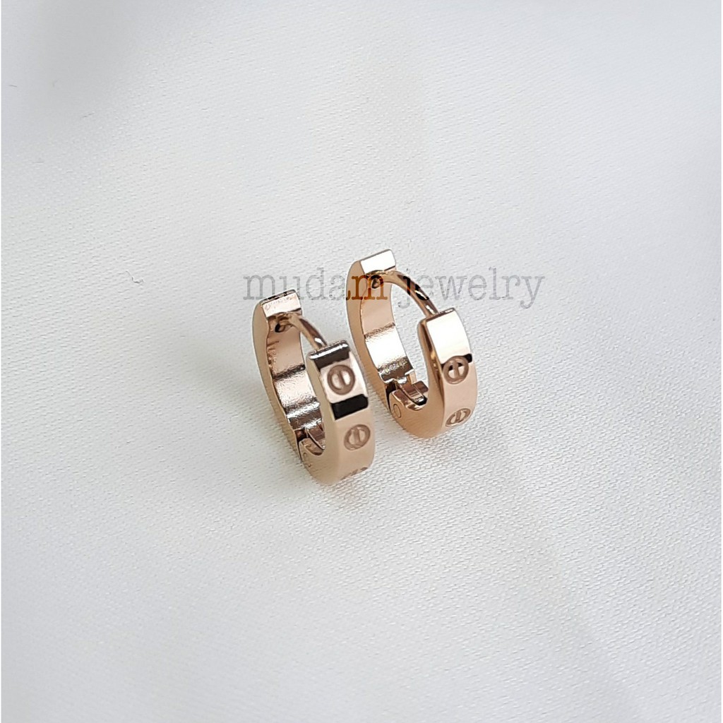Anting Jepit Titanium  C4tier Polos Dengan Lebar 0,3 cm Untuk Wanita dan Laki-Laki