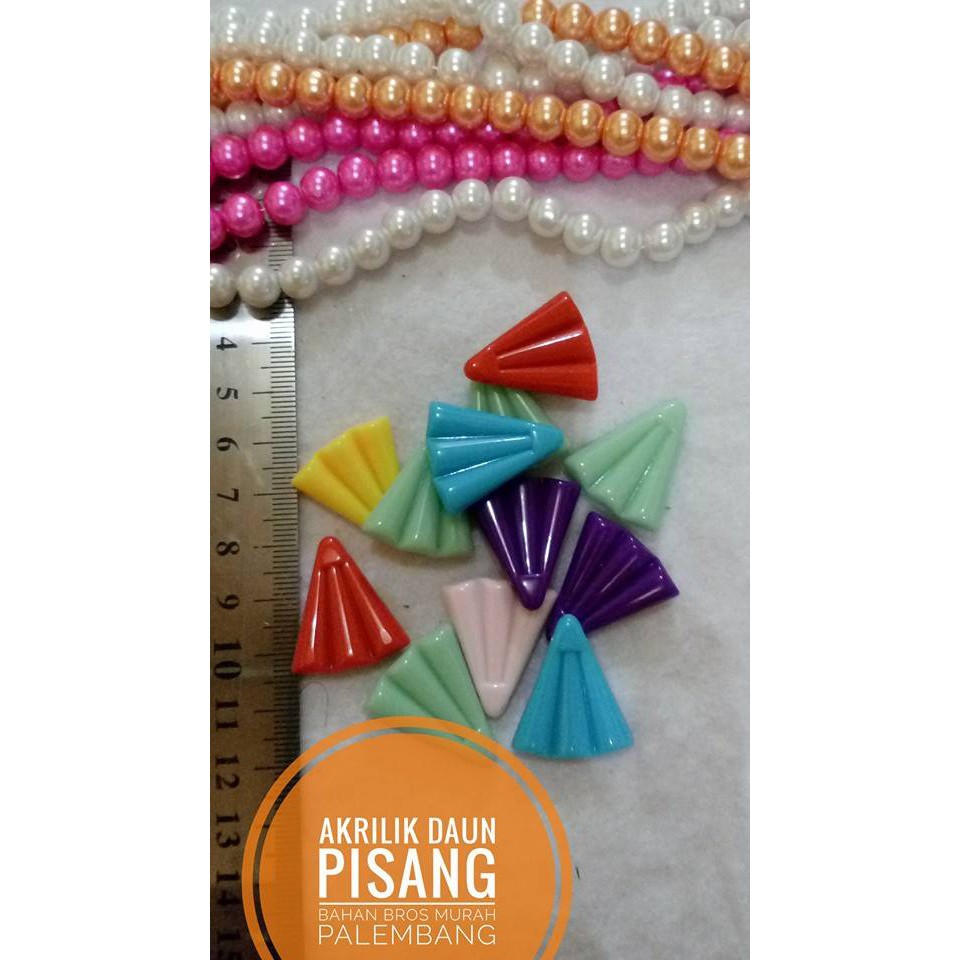 

Akrilik Daun Pisang