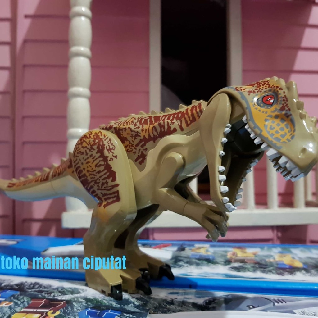 

graatis dinosaurus indominus rex coklat. panjang sekitar 28cm. non packaging