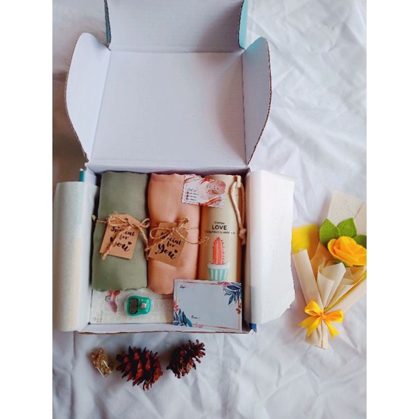 

hampers premium hijab/tmbler