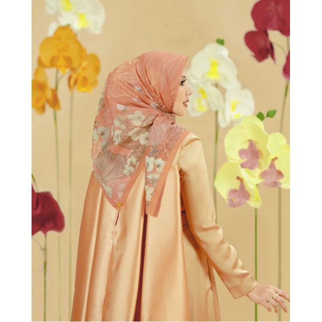 BOOKED BUTTONSCARVES ORCHIDE BLAZE ORANGE