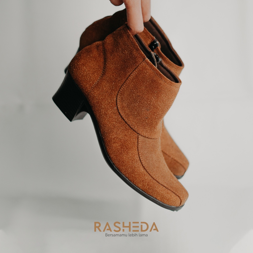 Sepatu Wanita Kulit Asli Rasheda BC 02 Kasual Boot