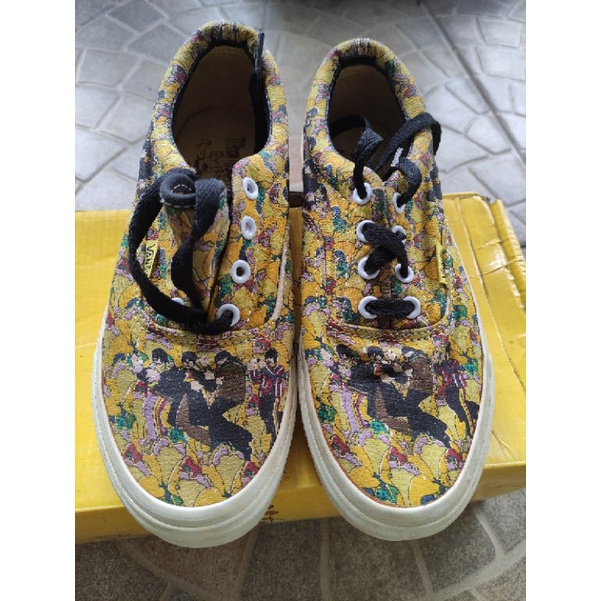 vans the beatles yellow submarine