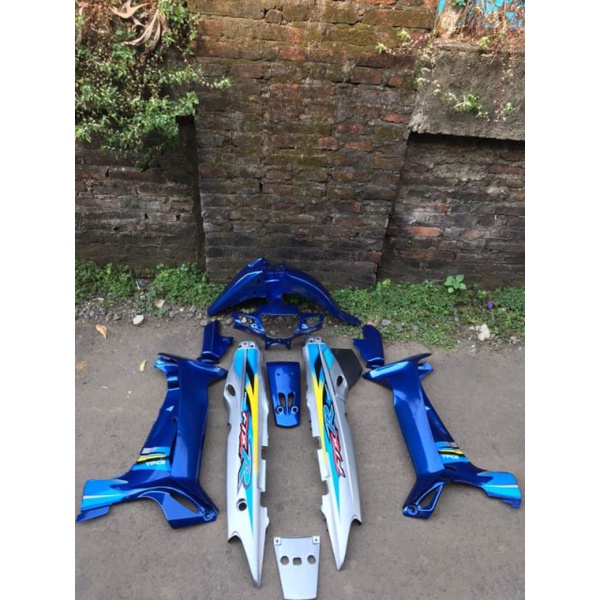 cover body full set halus yamaha fiz r le biru silver yamaha fiz r fiz