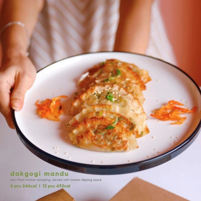 

Dakgogi Mandu - Chicken Dumpling (12 pcs)