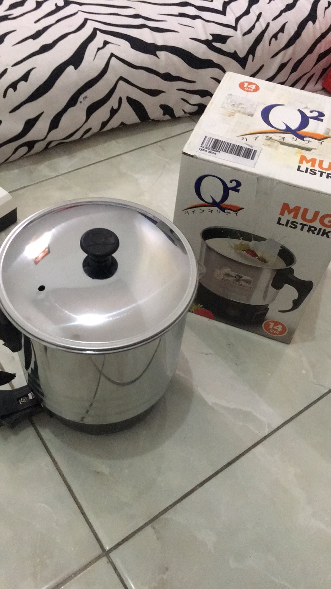 Teko Listrik Q2 / Mug Listrik Q2 / Muk Listrik Q2 / Teko Pemanas Air Q2