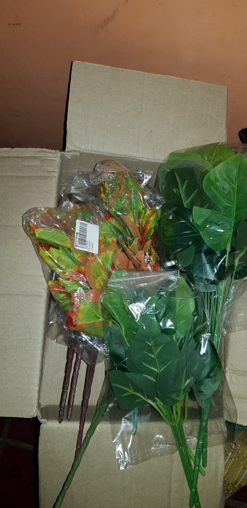 Buket Daun Artificial Tangkai