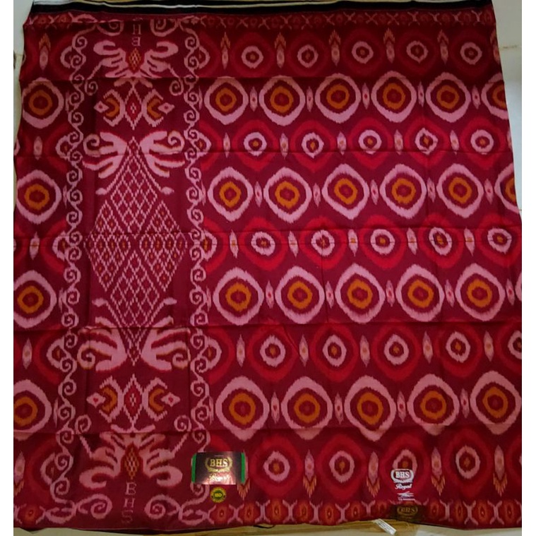 Sarung BHS Royal Gold Ikat Border Dua Warna Merah Tua