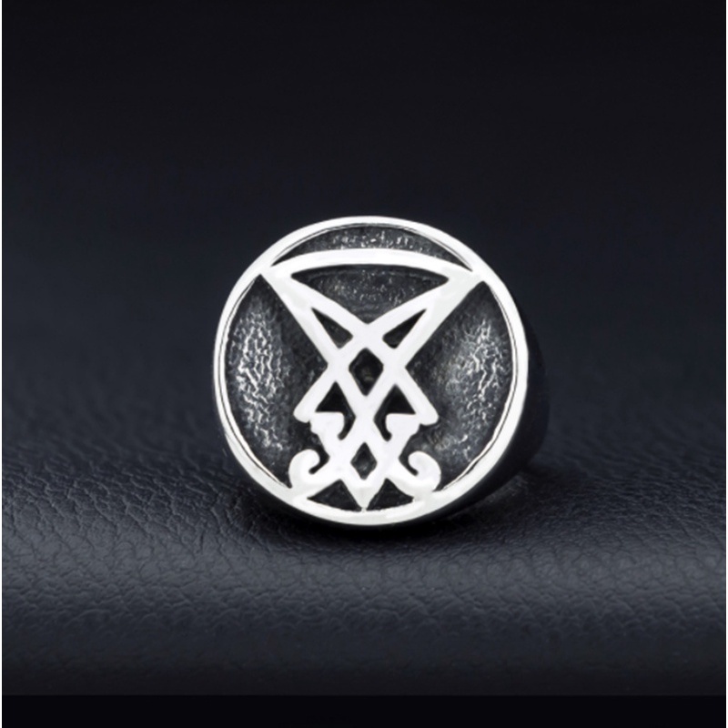 Metrosexual man jewelry male Satan ring retro tide Metrosexual personality jewelry popular ring