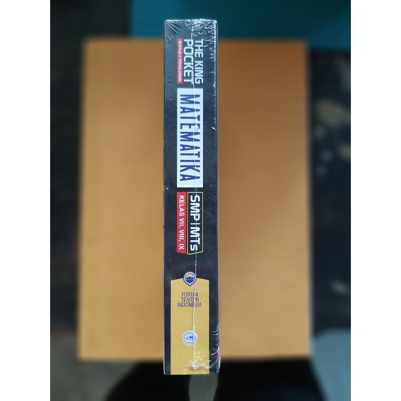 BUKU SOAL BEST : NEW UPDATE THE KING POCKET RUMUS & PENALARAN MATEMATIKA . IPA SMP/MTs-3