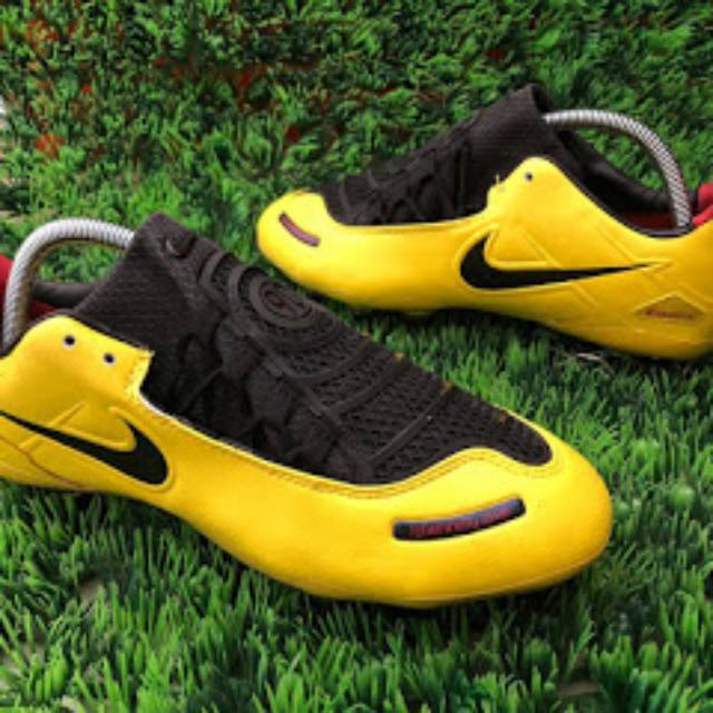 Soccer Nike t90 Laser SE FG - Zest Black
Ukuran39, 40, 41, 42, 43