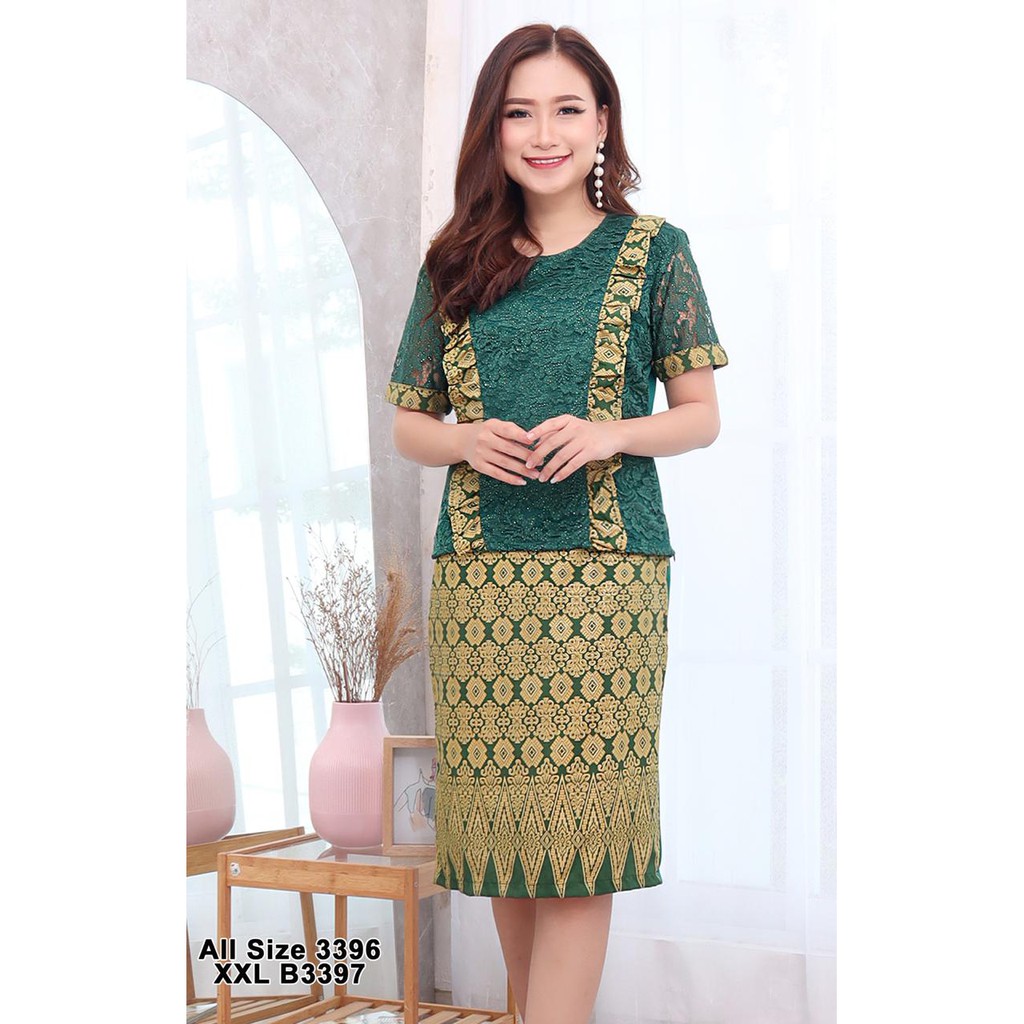 New Lavina stelan kombinasi scuba, bahan silky dan brokat.