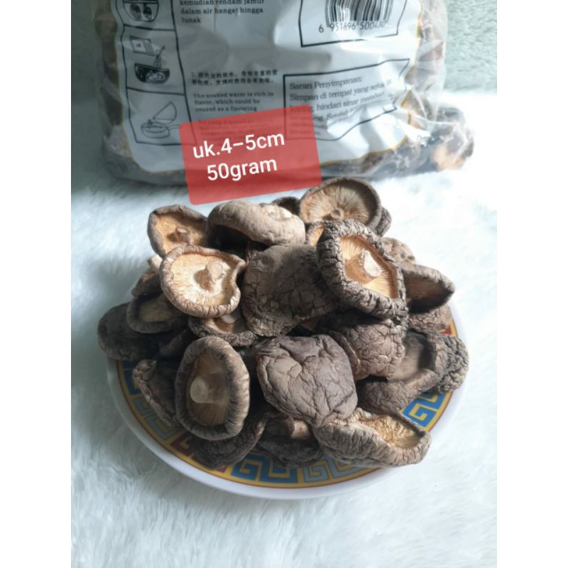 

Jamur Hioko Shitake Kering uk.4-5cm (50gram)