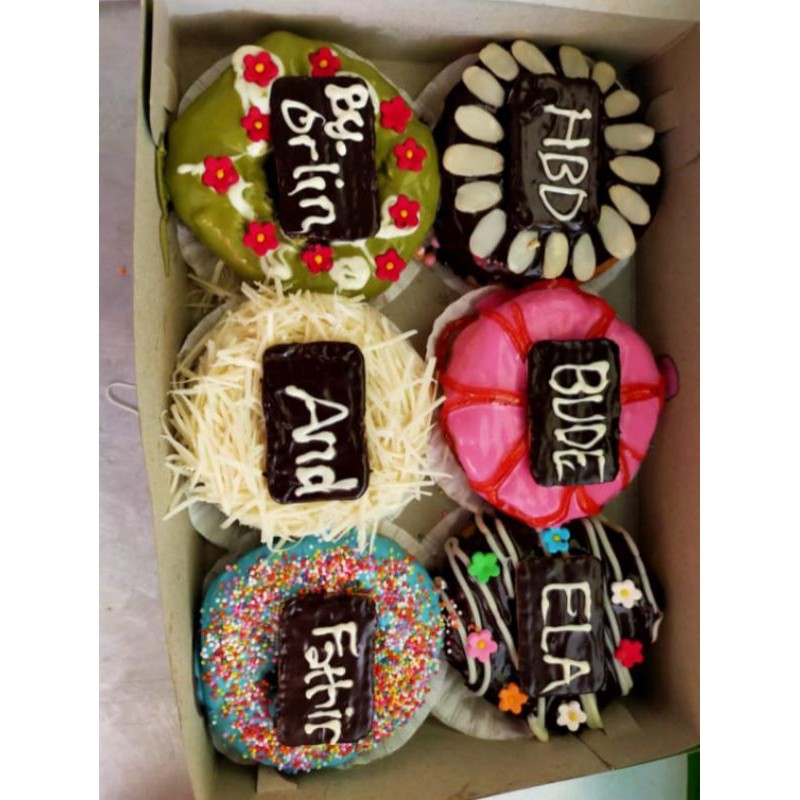 

Donat Jepang tulisan Cinta Romantis
