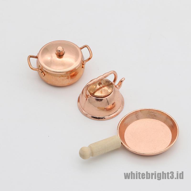 (white3) Mainan Miniatur Wajan Penggorengan + Teko Perunggu Skala 1: 12 Untuk Dekorasi Rumah Boneka
