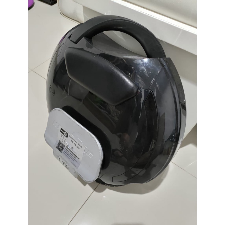 Electric Solo Wheel Kingsong 14M SECOND