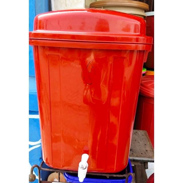 Tong keran air 20 dan  42L