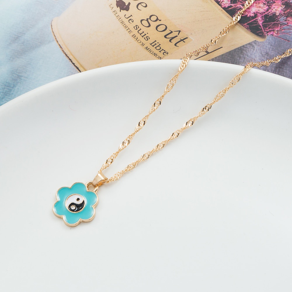 Fashion Flower Y2K Necklace for Women Yin Yang Symbol Pendant Jewelry